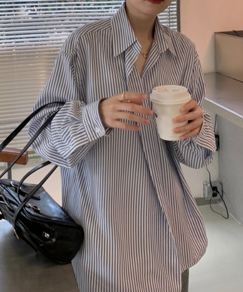 MANGROVE（マングローブ）の「ストライプラップオーバーシャツ（シャツ/ブラウス・レディース・ブルー・FREE）」の4枚目の写真