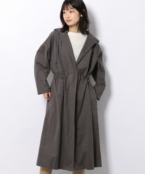 LAKOLE（ラコレ）の「TCピーチフーデッドコート / 228144（ステンカラーコート・レディース・アッシュグレー/ライトベージュ/ターメリック・SMALL/MEDIUM）」の17枚目の写真