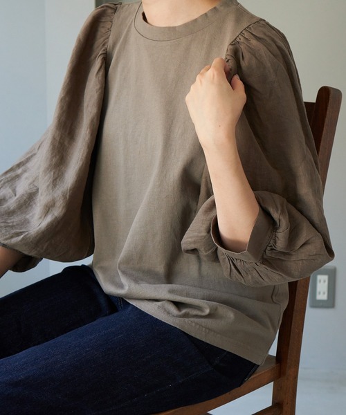 note et silence (ノートエシロンス)の「▲【AMB100貨】USAコットン×リネン ギャザースリーブプルオーバー(Tシャツ/カットソー・レディース・ホワイト/チャコールグレー/ピンク・FREE)」の14枚目の写真