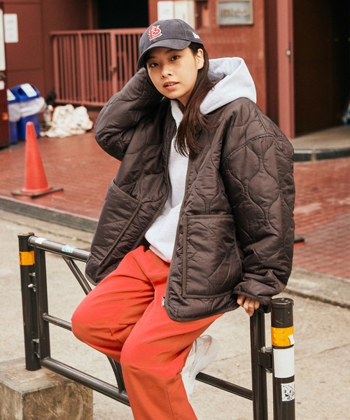 SPOC STORE（スポックストア）の「【SPOC STORE】オーバーサイズキルティングジャケット（ミリタリージャケット・メンズ・ブラウン/ライトカーキ/ダークネイビー・S/M/L）」の13枚目の写真