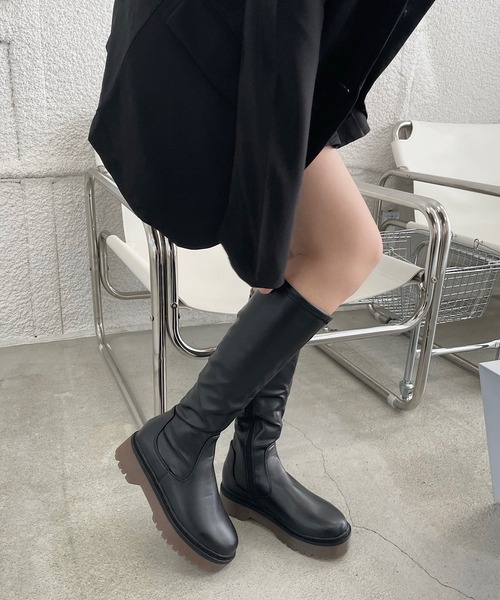 にょんにょん ほぼ新品【Le Muse】ロングブーツ/サイドジップブーツ◎ CHARLES & KEITH Louise ルーイ サイドジップロングブーツ