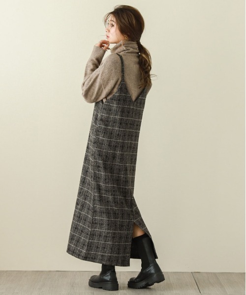 La-gemme（ラジェム）の「バックスリットキャミソールワンピース（ワンピース・レディース・ブラウン/ダークグレー/ブラック/グレー系その他/ブラック系その他/ブラウン系その他・L/M）」の3枚目の写真