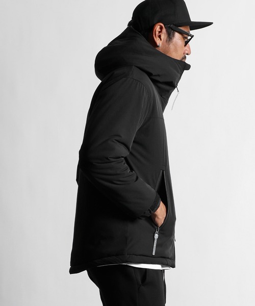The DUFFER of ST.GEORGE(ザダファーオブセントジョージ)の「〔BLACK LABEL〕PRIMALOFT HOODED JACKET:プリマロフト ストレッチナイロン ダウンジャケット(ダウンジャケット/コート・メンズ・ブラック・SMALL/MEDIUM/LARGE/X-LARGE)」の12枚目の写真