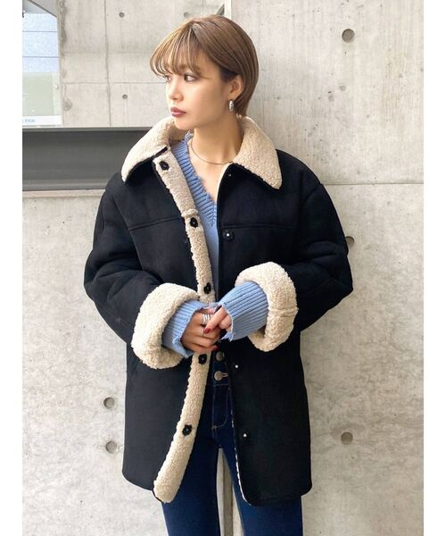 EMODA(エモダ)の「フェイクムートンジャケットコート(ムートンコート・レディース・ブラック/ベージュ・FREE)」の5枚目の写真