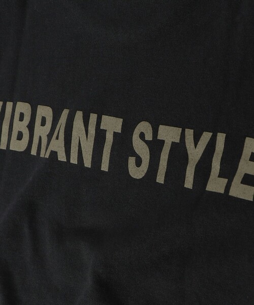 BRANSHES(ブランシェス)の「【ダイナソー&バックロゴ】トレーナー(スウェット・キッズ・ベージュ/ブラック/グリーン・120/130/140/150/90/100/110)」の21枚目の写真