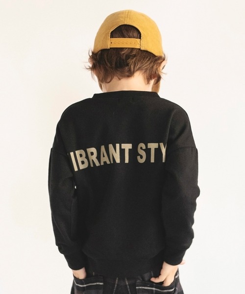 BRANSHES(ブランシェス)の「【ダイナソー&バックロゴ】トレーナー(スウェット・キッズ・ベージュ/ブラック/グリーン・120/130/140/150/90/100/110)」の9枚目の写真