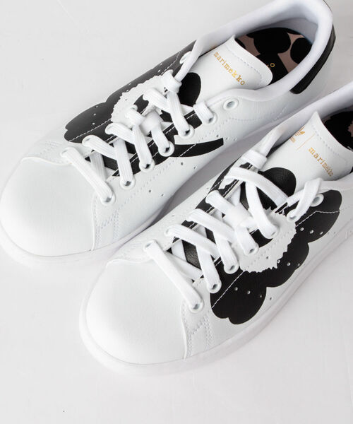 NOLLEY’S(ノーリーズ)の「【adidas/アディダス】◇【WEB限定】STAN SMITH W×マリメッコ(H04073)(スニーカー・レディース・ホワイト・24/23/23.5cm)」の1枚目の写真