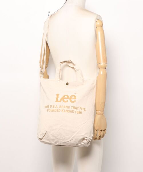 Lee（リー）の「【Lee】キャンバス2WAYショルダーバッグ（ショルダーバッグ・レディース・ベージュ/カーキブラウン/ブラック×ホワイト・ONE SIZE）」の4枚目の写真