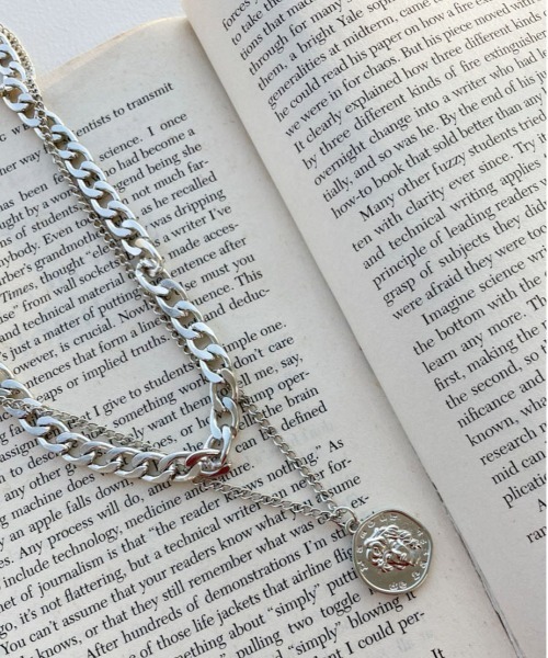 PairPair(ペアペア)の「コインチャームネックレス(ユニセックス)(ネックレス・レディース・シルバー/ゴールド・FREE)」の7枚目の写真