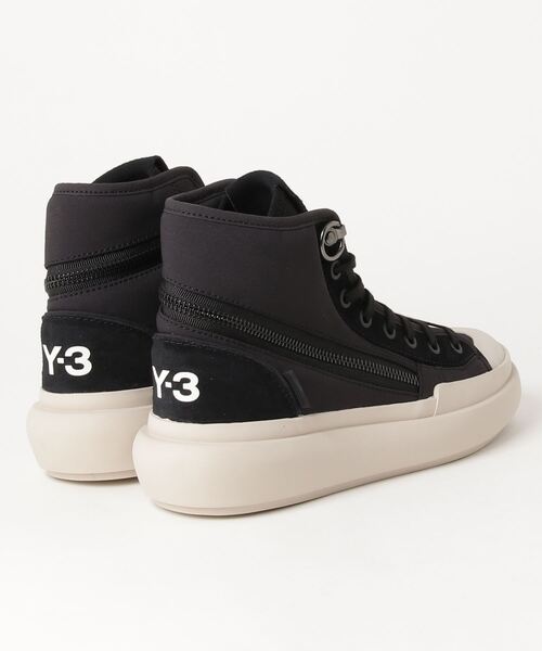 Y-3（ワイスリー）の「Y-3 AJATU COURT HIGH（スニーカー・メンズ・ブラック×ベージュ・28.5cm/23.5cm/29.0cm/24.0cm/22.5cm/25.5cm/24.5cm/25.0cm/26.0cm/23.0cm/27.0cm/26.5cm/28.0cm/29.5cm/27.5cm）」の2枚目の写真