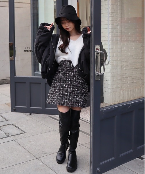 MIIA(ミーア)の「フードダウンジャケット(ダウンジャケット/コート・レディース・ブラック/ベージュ/オフホワイト・FREE)」の5枚目の写真