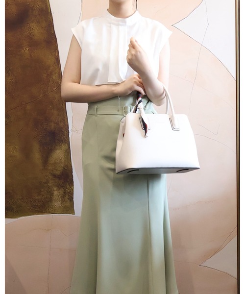 SAISON DE PAPILLON（セゾンドパピヨン）の「（高評価）スカーフ付き2way大容量ハンドバッグ 定番 入学式　卒業式（ハンドバッグ・レディース・ブラック/ブラウン/オフホワイト/グレイッシュベージュ・フリー）」の12枚目の写真