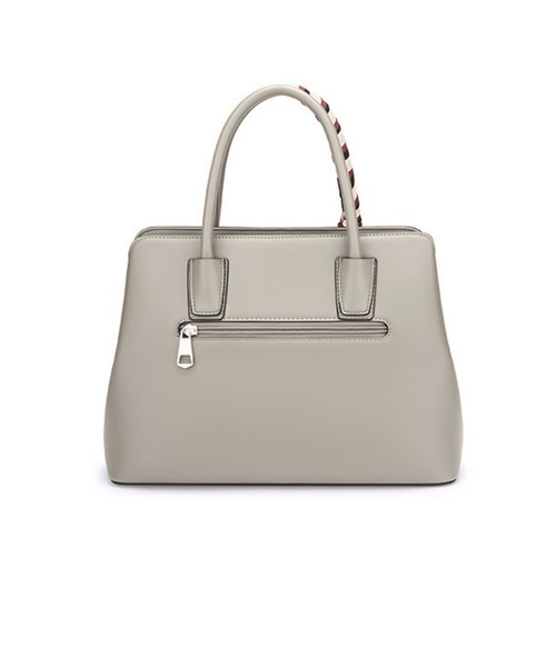 SAISON DE PAPILLON（セゾンドパピヨン）の「（高評価）スカーフ付き2way大容量ハンドバッグ 定番 入学式　卒業式（ハンドバッグ・レディース・ブラック/ブラウン/オフホワイト/グレイッシュベージュ・フリー）」の22枚目の写真