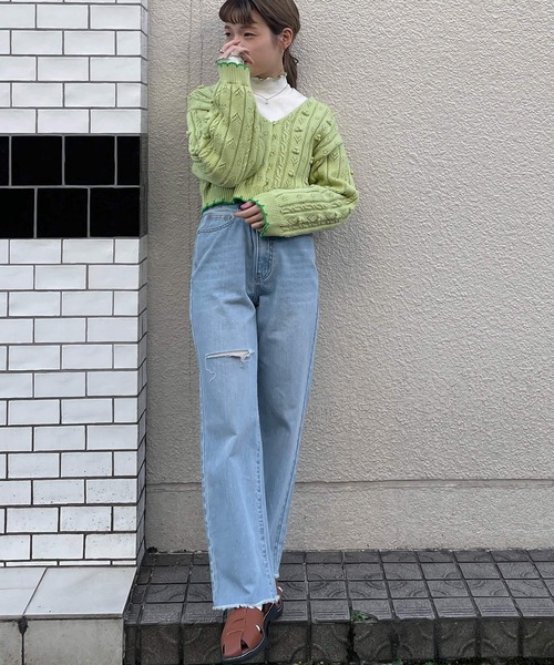 w closet（ダブルクローゼット）の「ダメージストレートデニムパンツ（デニムパンツ・レディース・ブルー/キナリ・S/M）」の7枚目の写真