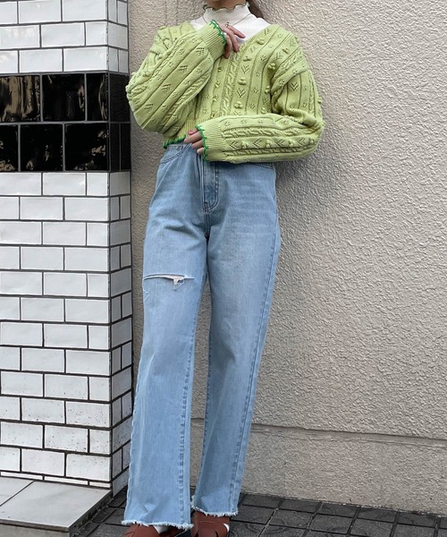 w closet（ダブルクローゼット）の「ダメージストレートデニムパンツ（デニムパンツ・レディース・ブルー/キナリ・S/M）」の10枚目の写真