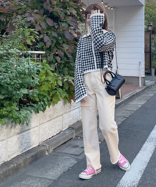 w closet（ダブルクローゼット）の「ダメージストレートデニムパンツ（デニムパンツ・レディース・ブルー/キナリ・S/M）」の12枚目の写真