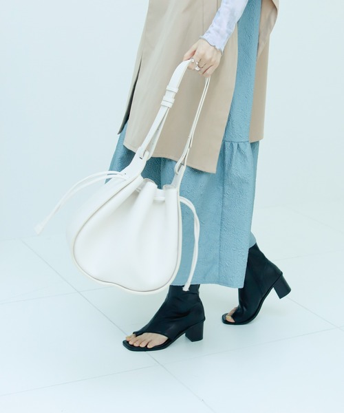 ラウンド巾着ショルダーバッグ