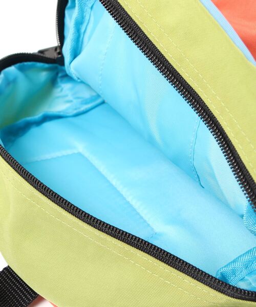 Ocean&Ground(オーシャン&グラウンド)の「DAYPACK CRAZY(kids/XS・M)(バックパック/リュック・キッズ・ライトグレー/ライトブルー/ベージュ/ブルー/キャメル/ライトピンク・M/XS)」の19枚目の写真