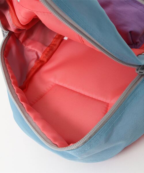 Ocean&Ground(オーシャン&グラウンド)の「DAYPACK CRAZY(kids/XS・M)(バックパック/リュック・キッズ・ライトグレー/ライトブルー/ベージュ/ブルー/キャメル/ライトピンク・M/XS)」の21枚目の写真