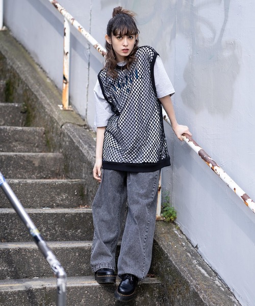 X-girl(エックスガール)の「MESH VEST(Tシャツ/カットソー・レディース・グリーン/ブラック/ホワイト・ONE SIZE)」の4枚目の写真