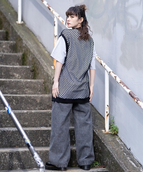 X-girl(エックスガール)の「MESH VEST(Tシャツ/カットソー・レディース・グリーン/ブラック/ホワイト・ONE SIZE)」の6枚目の写真