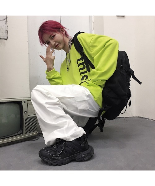ARULE(アルール)の「A'GEM/9 × .kom『ARULE/アルール』ルーズシルエット サイドポケット ワイドカーゴパンツ(カーゴパンツ・メンズ・ホワイト・L/M)」の3枚目の写真