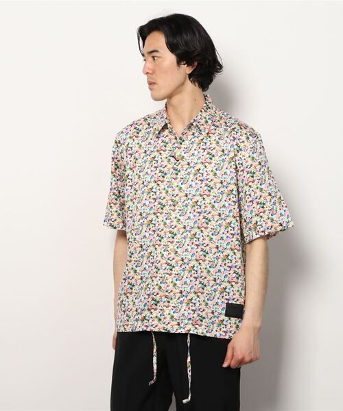 Paul Smith（ポールスミス）の「マーガレット プリント 半袖