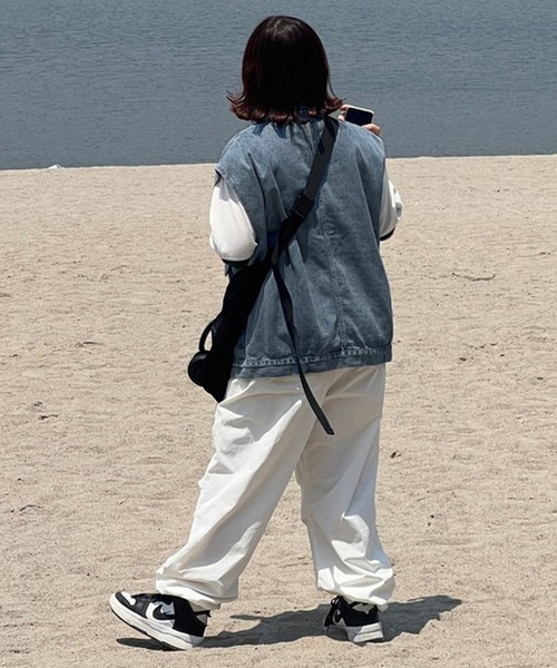 kutir(クティール)の「デニムベスト(ベスト・レディース・ライトブルー/ブラック・FREE)」の21枚目の写真