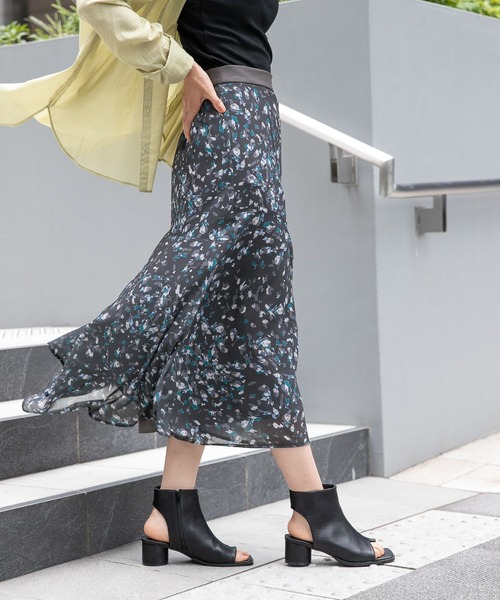 Andemiu（アンデミュウ）の「ストーンドットマーメイドスカート344025（スカート・レディース・チャコールグレー/ブルー/キャメル・FREE）」の2枚目の写真