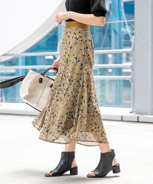 Andemiu（アンデミュウ）の「ストーンドットマーメイドスカート344025（スカート・レディース・チャコールグレー/ブルー/キャメル・FREE）」の21枚目の写真