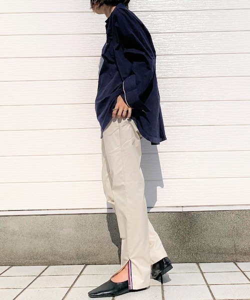 Q(キュー)の「トリコロールスリットタックパンツ(その他パンツ・レディース・ブルー/アイボリー・MEDIUM)」の14枚目の写真
