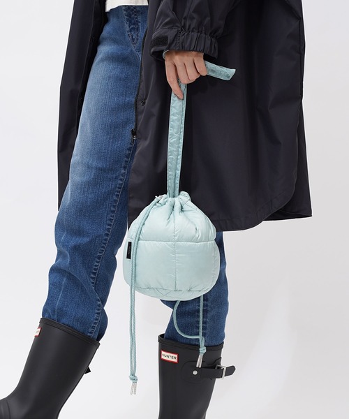 TAION（タイオン）の「【 TAION / タイオン 】 ドロストダウンバッグ 巾着 ダウン バッグ S DON TAION DST01 S（ショルダーバッグ・レディース・ブラック/ベージュ/オフホワイト/サックスブルー/ブルー/グリーン/ラベンダー/キャメル/グレー・FREE）」の7枚目の写真