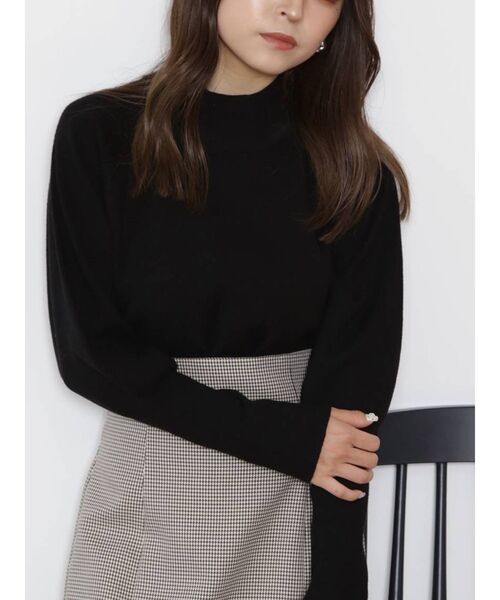 MURUA(ムルーア)の「モダンボトルネックニット(ニット/セーター・レディース・ブラック/パープル/アイボリー/モカ・FREE)」の1枚目の写真