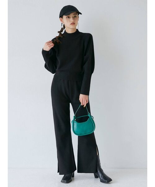 MURUA(ムルーア)の「モダンボトルネックニット(ニット/セーター・レディース・ブラック/パープル/アイボリー/モカ・FREE)」の13枚目の写真