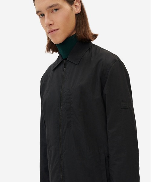 Maison Kitsune(メゾンキツネ)の「TECHNICAL ZIPPED OVERSHIRT Maison Kitsune(メゾンキツネ)の「TECHNICAL ZIPPED OVERSHIRT