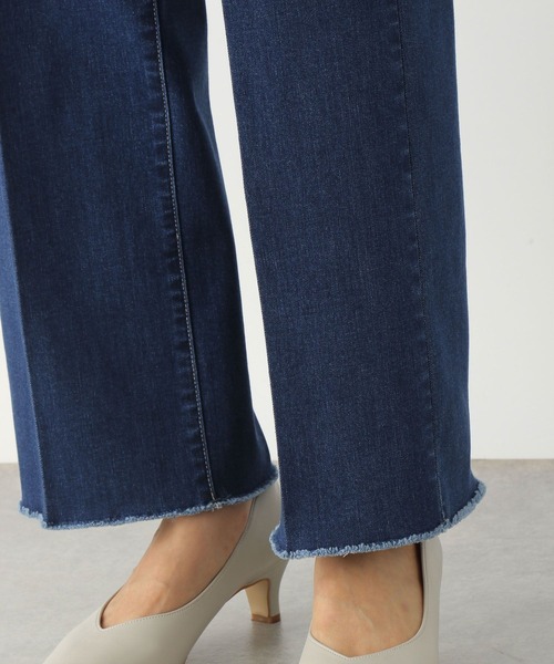 LEPSIM（レプシィム）の「ストレッチデニムストレートパンツ　295093（デニムパンツ・レディース・ネイビー/ブルー/ブラック・LARGE/SMALL/MEDIUM）」の9枚目の写真