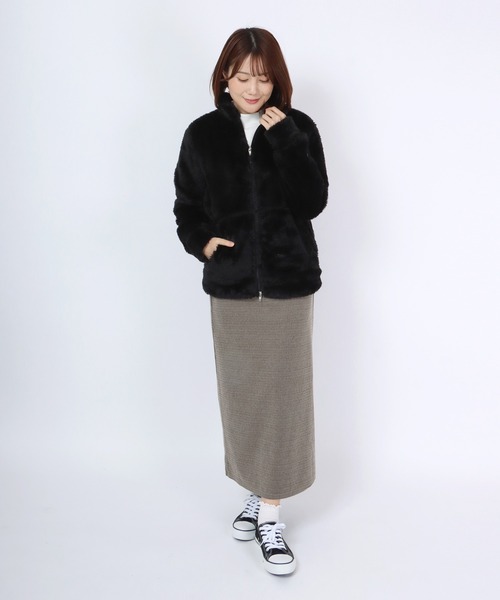 Champion(チャンピオン)の「Champion(チャンピオン) シャギーボアフリース ジップアップブルゾン レディース/スタンドネックジャケット(ブルゾン・レディース・モカ/ベージュ/ホワイト/ブラウン/ブラック・M/L)」の12枚目の写真