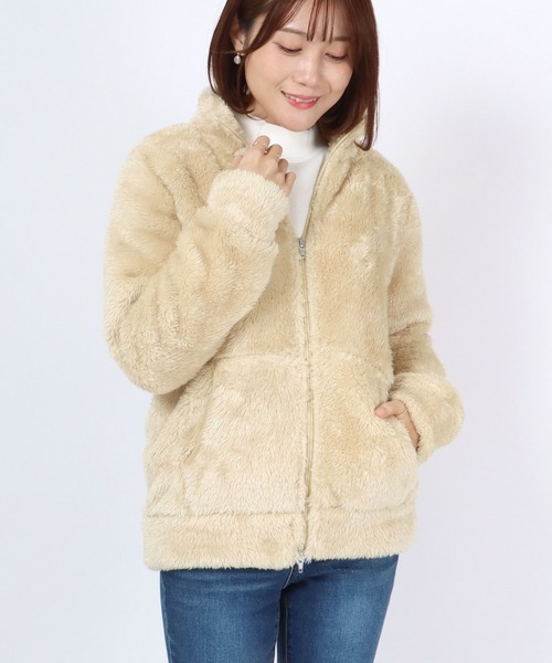 Champion(チャンピオン)の「Champion(チャンピオン) シャギーボアフリース ジップアップブルゾン レディース/スタンドネックジャケット(ブルゾン・レディース・モカ/ベージュ/ホワイト/ブラウン/ブラック・M/L)」の18枚目の写真