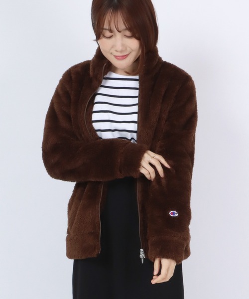 Champion(チャンピオン)の「Champion(チャンピオン) シャギーボアフリース ジップアップブルゾン レディース/スタンドネックジャケット(ブルゾン・レディース・モカ/ベージュ/ホワイト/ブラウン/ブラック・M/L)」の13枚目の写真