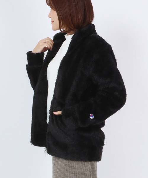Champion(チャンピオン)の「Champion(チャンピオン) シャギーボアフリース ジップアップブルゾン レディース/スタンドネックジャケット(ブルゾン・レディース・モカ/ベージュ/ホワイト/ブラウン/ブラック・M/L)」の9枚目の写真