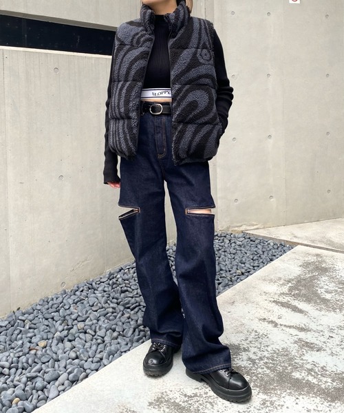 WHO'S WHO gallery（フーズフーギャラリー）の「ウェーブボアベスト（ダウンベスト・レディース・カーキ/アイボリー/ブラック・FREE）」の4枚目の写真