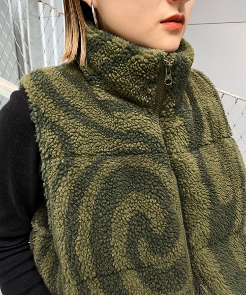 WHO'S WHO gallery（フーズフーギャラリー）の「ウェーブボアベスト（ダウンベスト・レディース・カーキ/アイボリー/ブラック・FREE）」の7枚目の写真