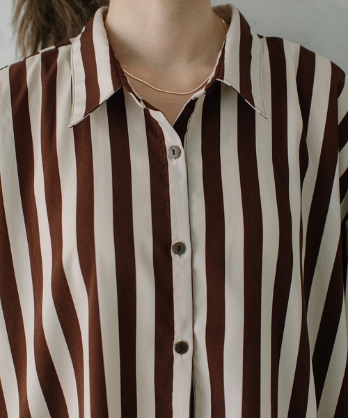 Flugge(フラッジー)の「stripe SH/ストライプシャツ(シャツ/ブラウス・レディース・ベージュ系その他/ホワイト×ブラウン・FREE)」の5枚目の写真