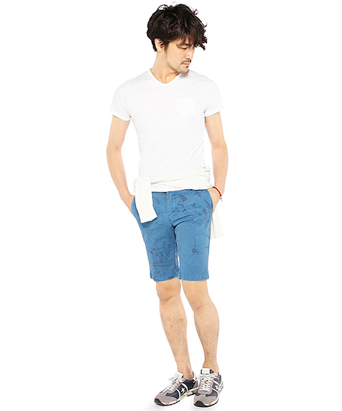 BRILLA per il gusto（ブリッラペルイルグースト）の「VERTO / コットン VネックTシャツ（Tシャツ/カットソー・メンズ・ホワイト/グレー/ブラック/ネイビー・MEDIUM/X-SMALL/SMALL/LARGE）」の5枚目の写真