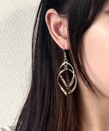 クラシックツイストピアス