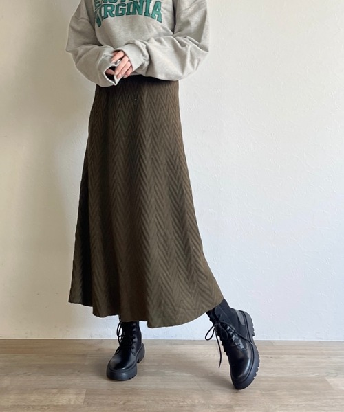 ISOOK(アイスー)の「【ZOZO限定】Knit flare skirt / ニットフレアスカート(スカート・レディース・アイボリー/カーキ・FREE)」の2枚目の写真