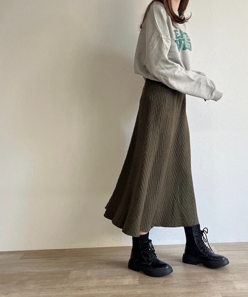 ISOOK(アイスー)の「【ZOZO限定】Knit flare skirt / ニットフレアスカート(スカート・レディース・アイボリー/カーキ・FREE)」の5枚目の写真