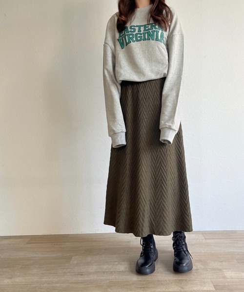 ISOOK(アイスー)の「【ZOZO限定】Knit flare skirt / ニットフレアスカート(スカート・レディース・アイボリー/カーキ・FREE)」の6枚目の写真