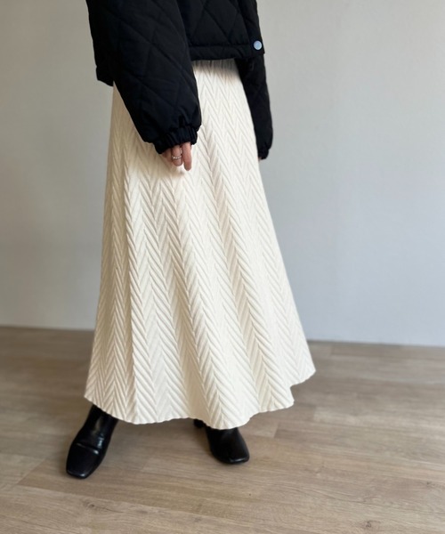 ISOOK(アイスー)の「【ZOZO限定】Knit flare skirt / ニットフレアスカート(スカート・レディース・アイボリー/カーキ・FREE)」の11枚目の写真
