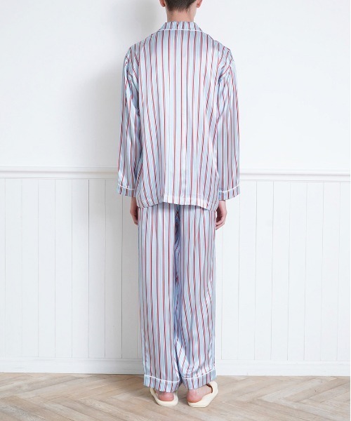 Priv. Spoons Club（プライベートスプーンズクラブ）の「シルクサテンストライプパジャマ（メンズ/上下セット）（ルームウェア/パジャマ・メンズ・サックスブルー・MEDIUM/LARGE）」の16枚目の写真
